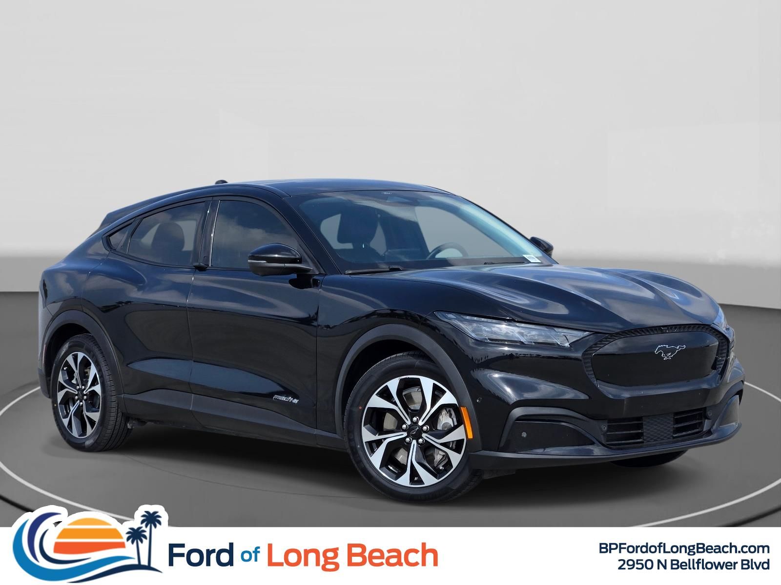 2024 Ford Mustang-Mach-e Select's photo