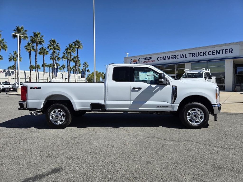 New 2026 Ford F-350SD XLT Truck Super Cab