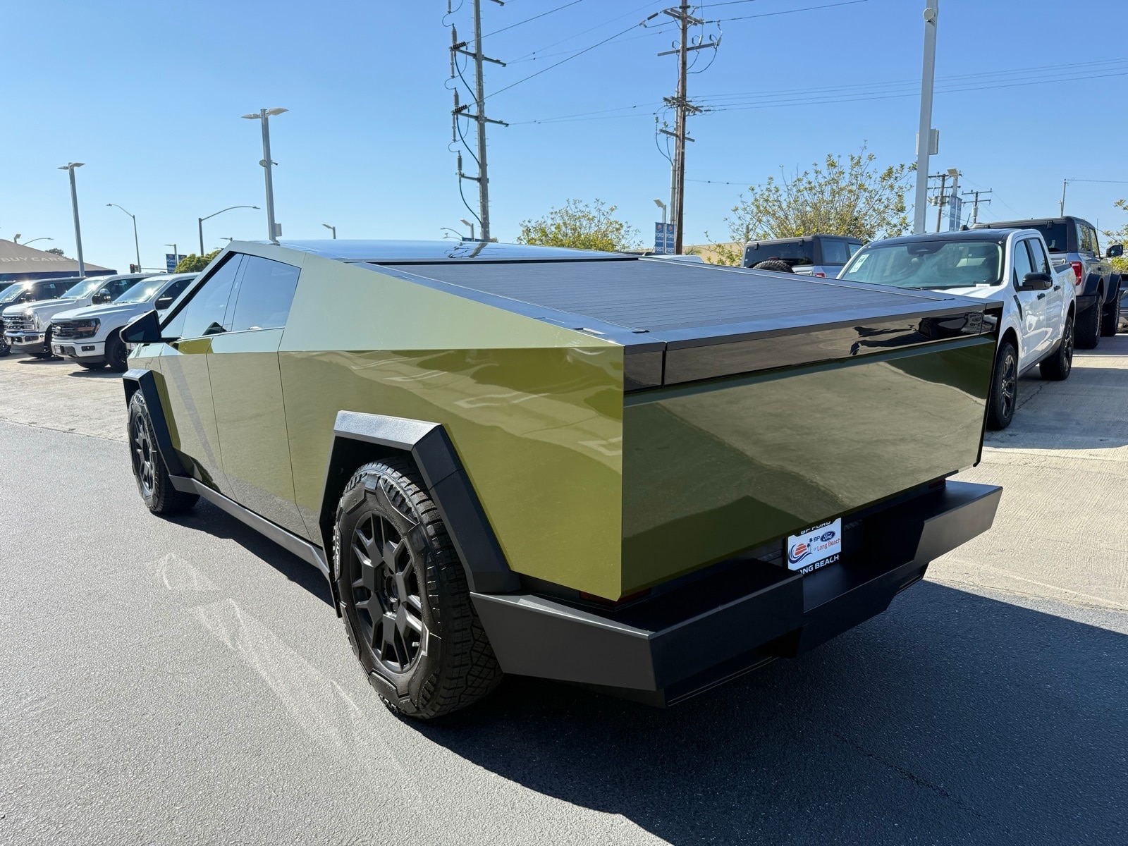 Used 2024 Tesla Cybertruck Base with VIN 7G2CEHED9RA011502 for sale in Long Beach, CA