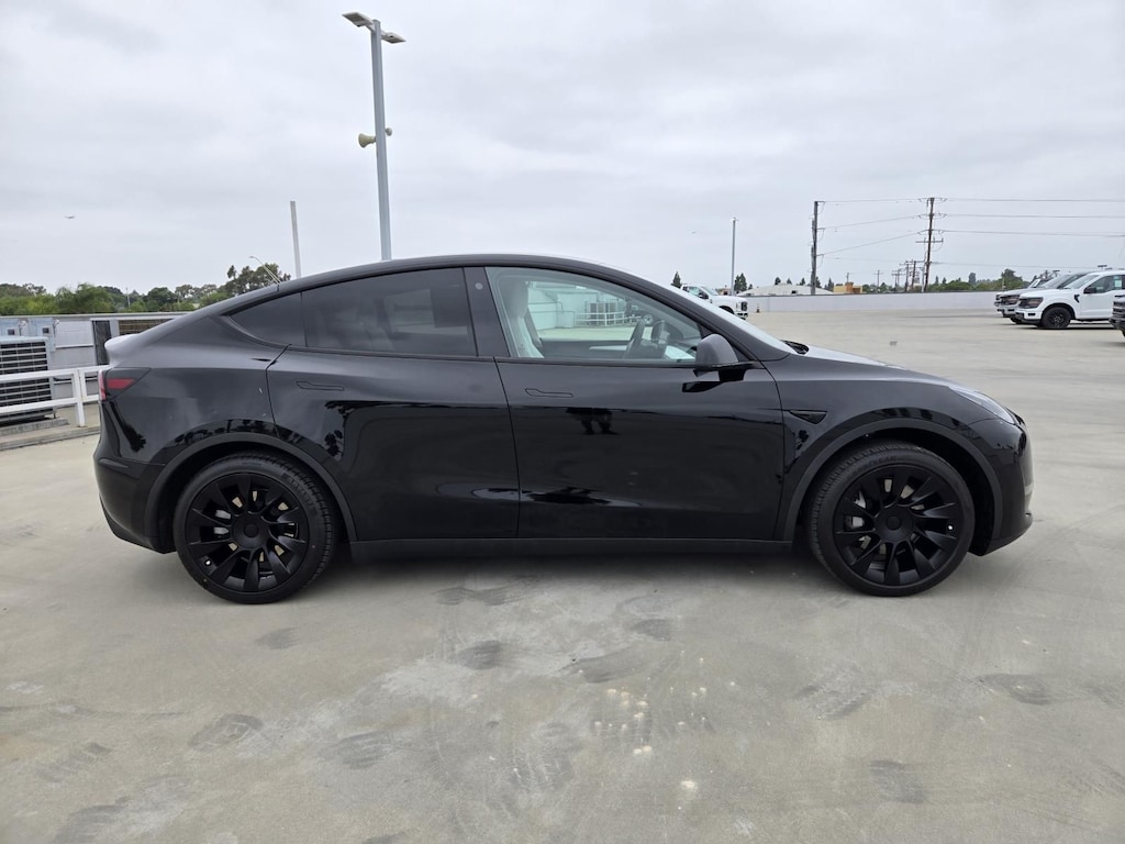Used 2023 Tesla Model Y Long Range 7 Seater SUV