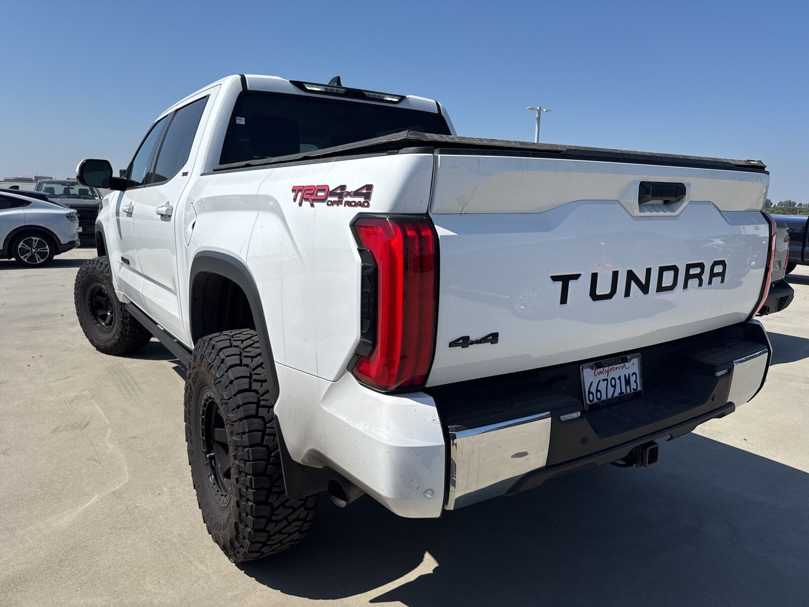 2022 Toyota Tundra SR5 photo 2