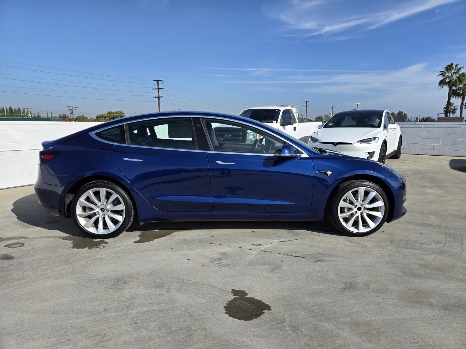 Used 2019 Tesla Model 3 Base with VIN 5YJ3E1EA0KF417371 for sale in Long Beach, CA