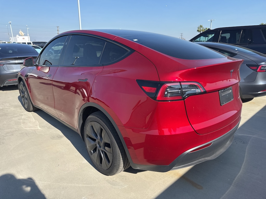 Used 2025 Tesla Model Y Long Range SUV
