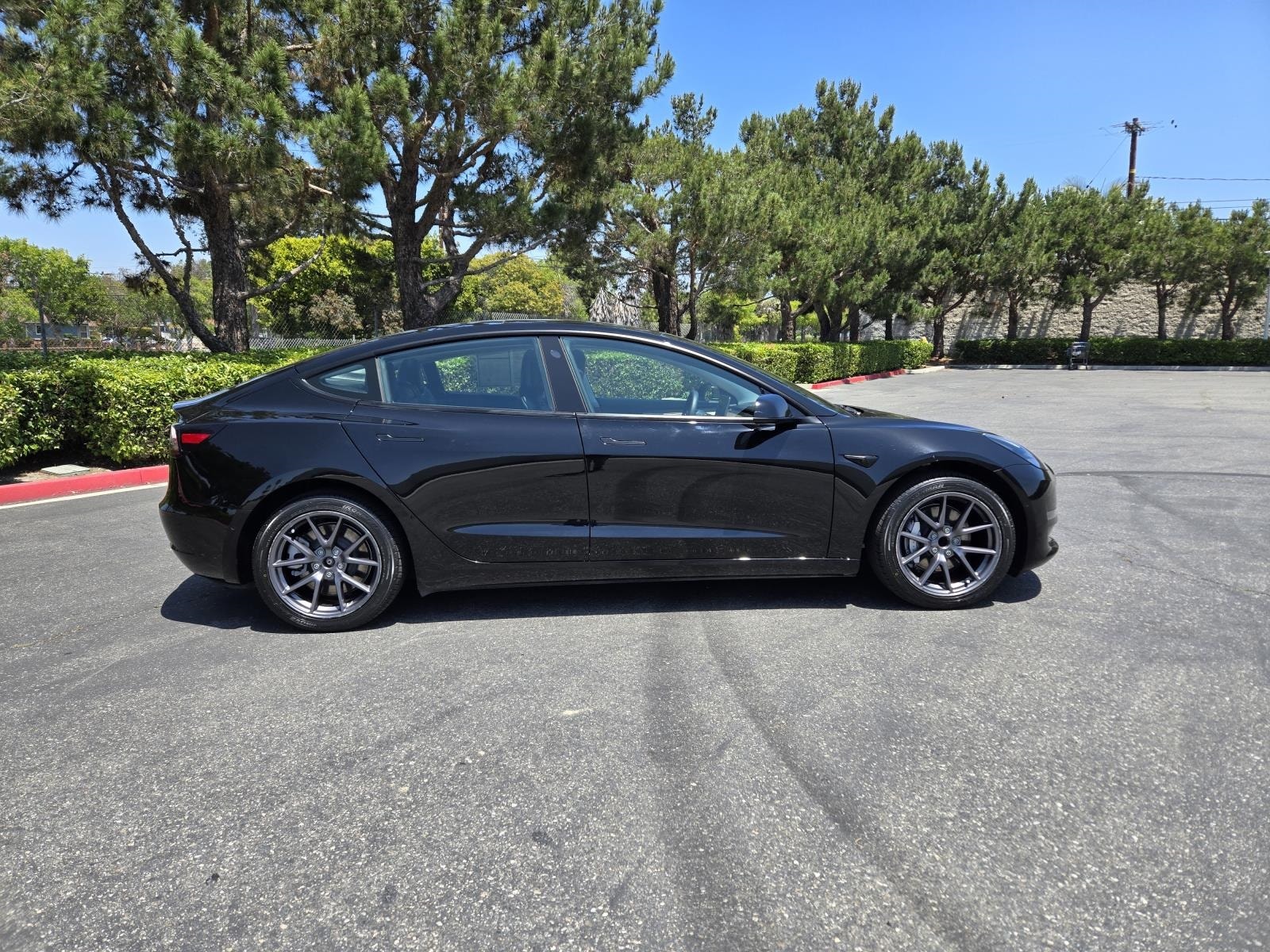 Used 2021 Tesla Model 3 Base with VIN 5YJ3E1EA5MF069988 for sale in Long Beach, CA
