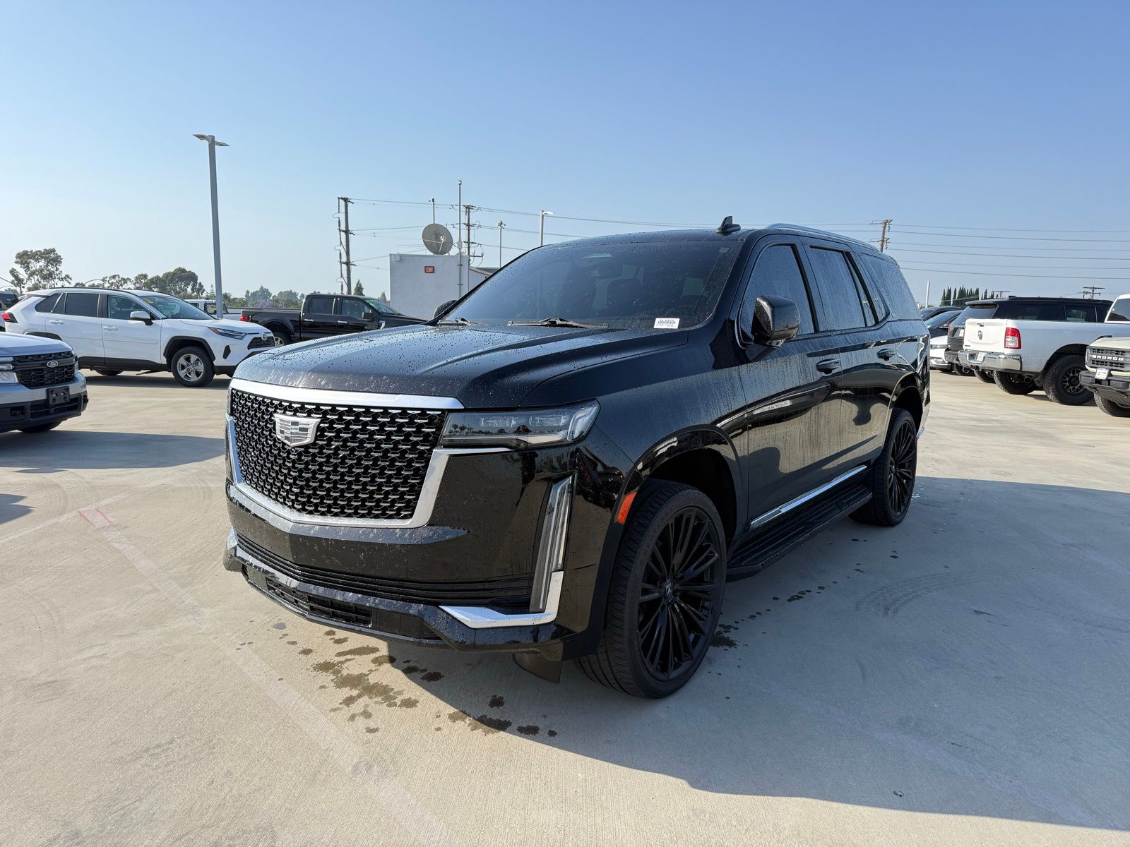 2022 Cadillac Escalade 4WD Luxury's photo