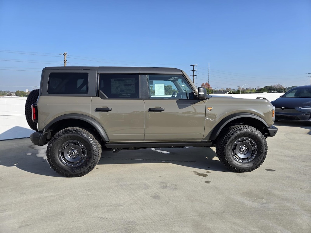 New 2025 Ford Bronco Badlands SUV