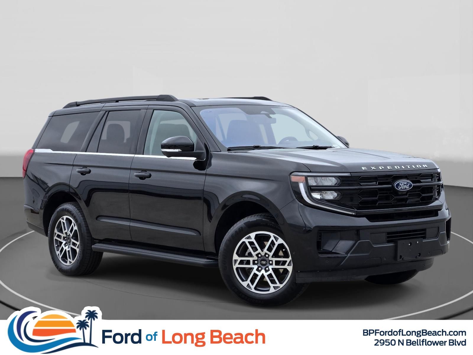 2025 Ford Expedition Active's photo