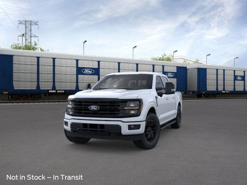 2025 Ford F-150 XLT photo 2