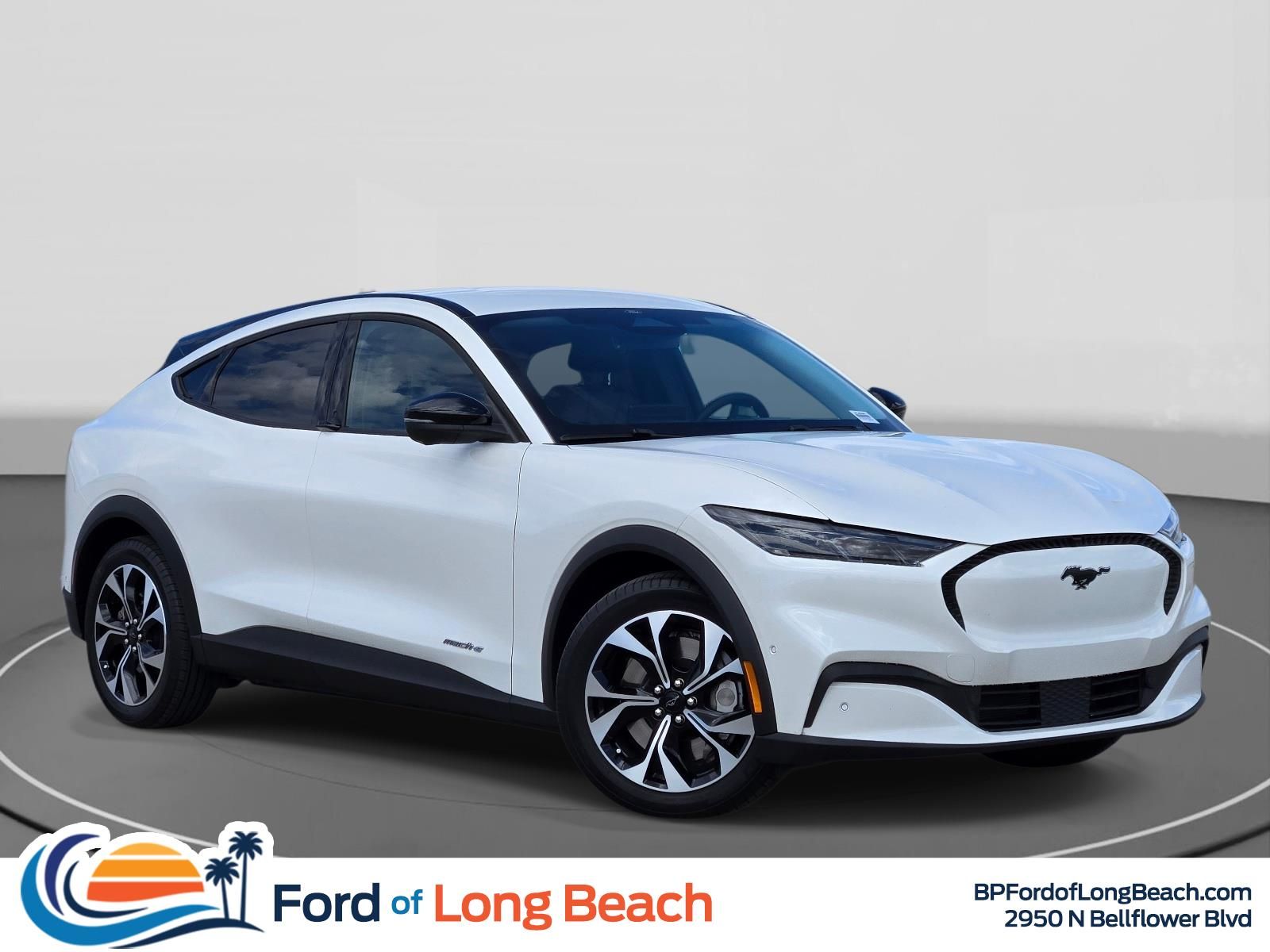 2024 Ford Mustang-Mach-e Select's photo