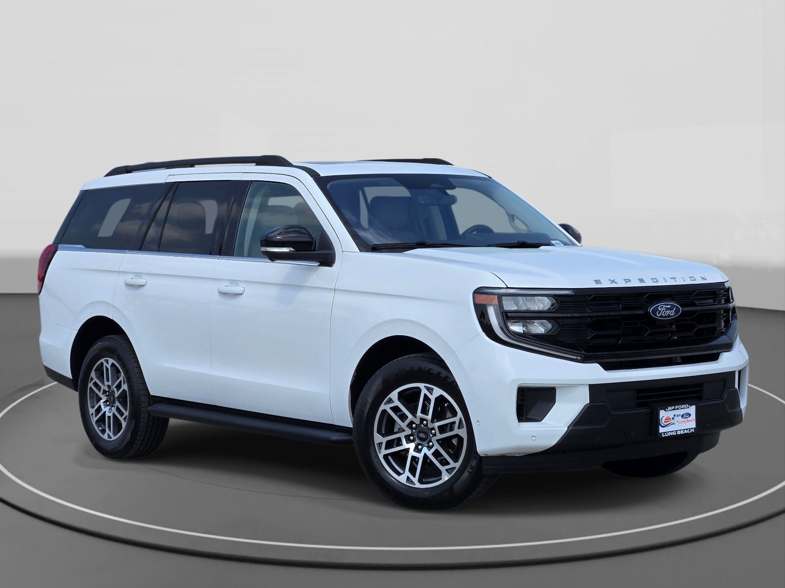 2025 Ford Expedition Active's photo