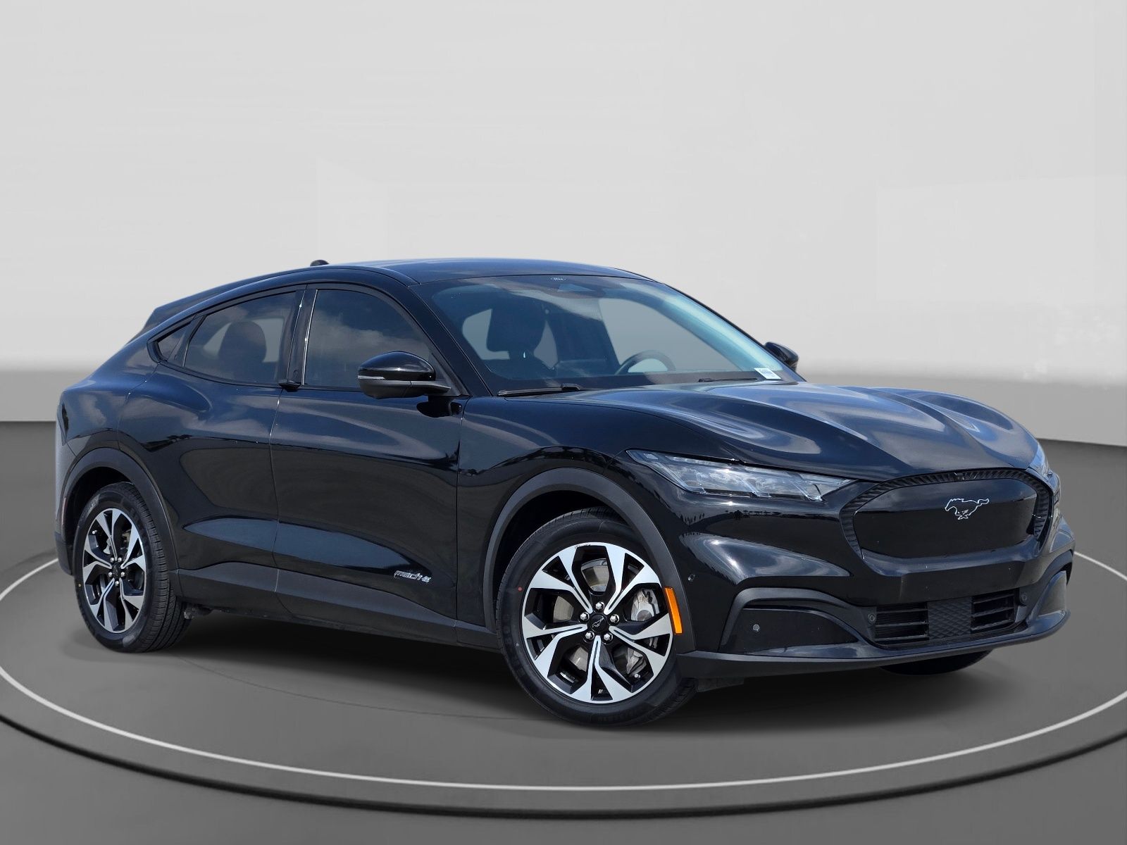 2024 Ford Mustang-Mach-e Select's photo
