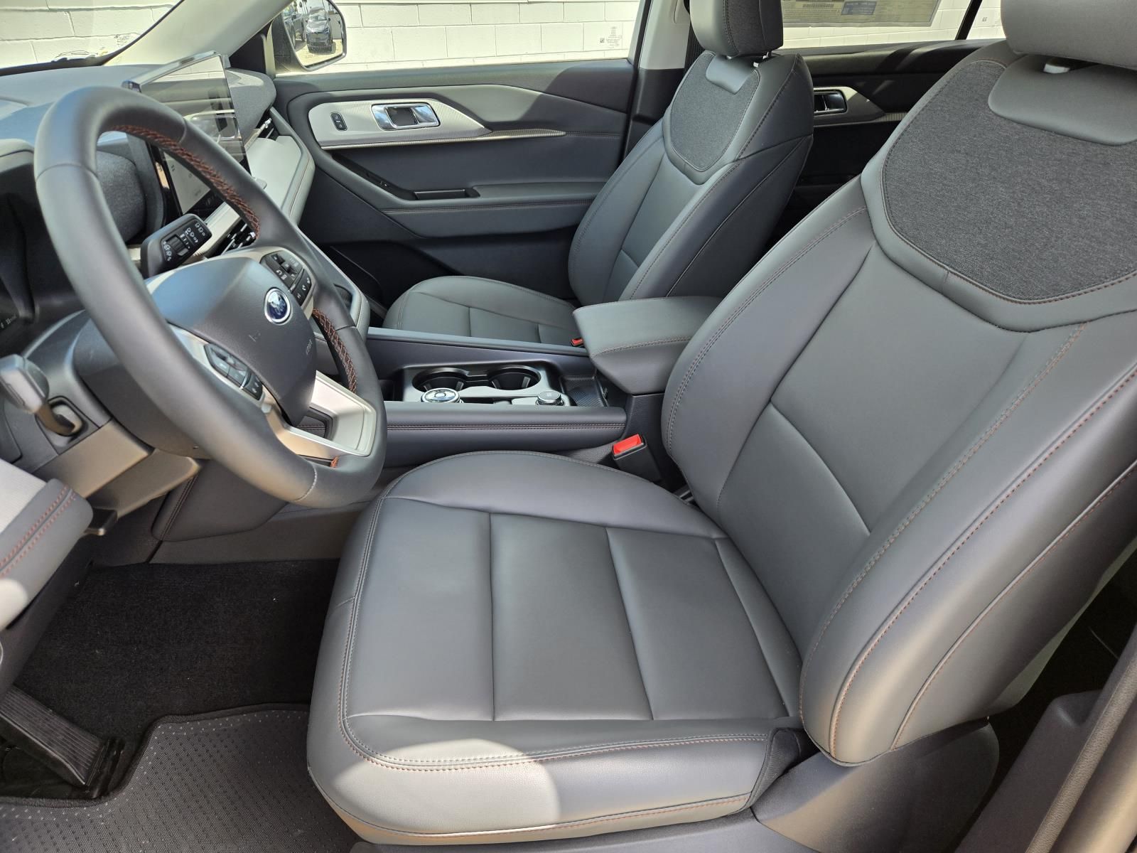 2026 Ford Explorer Active - Photo 24