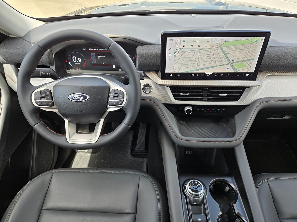 2026 Ford Explorer Active - Photo 8