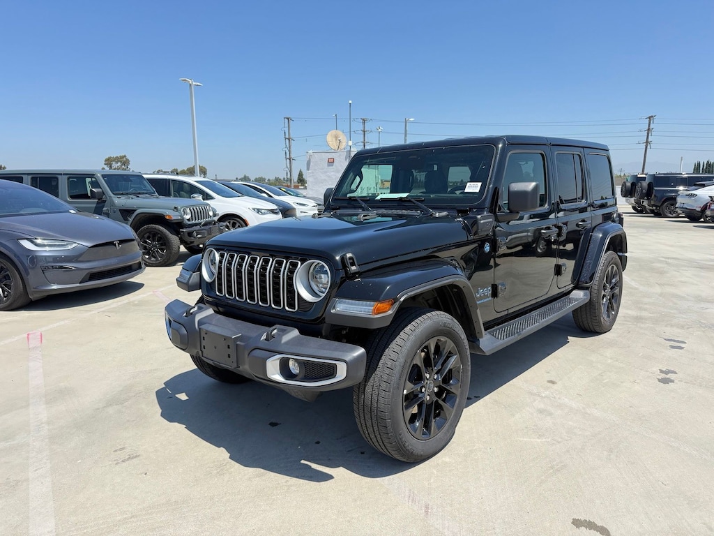 Used 2025 Jeep Wrangler Sahara 4xe SUV