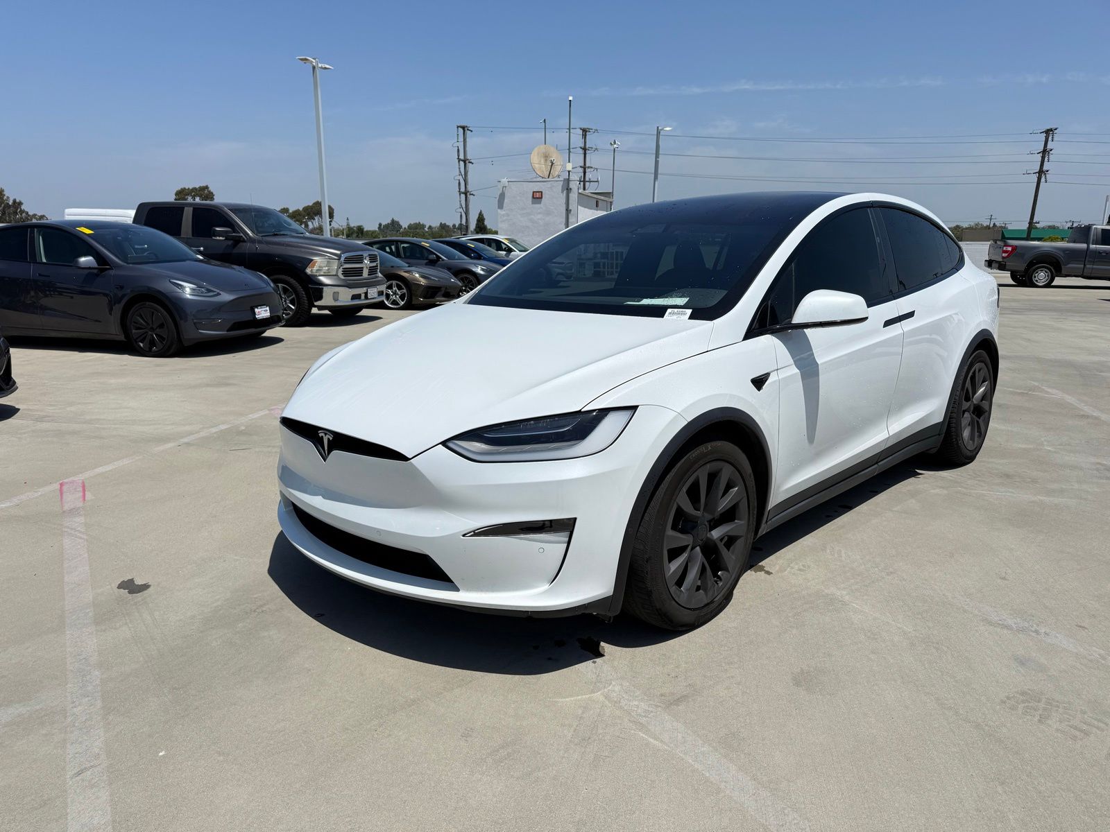 2022 Tesla Model X Plaid's photo