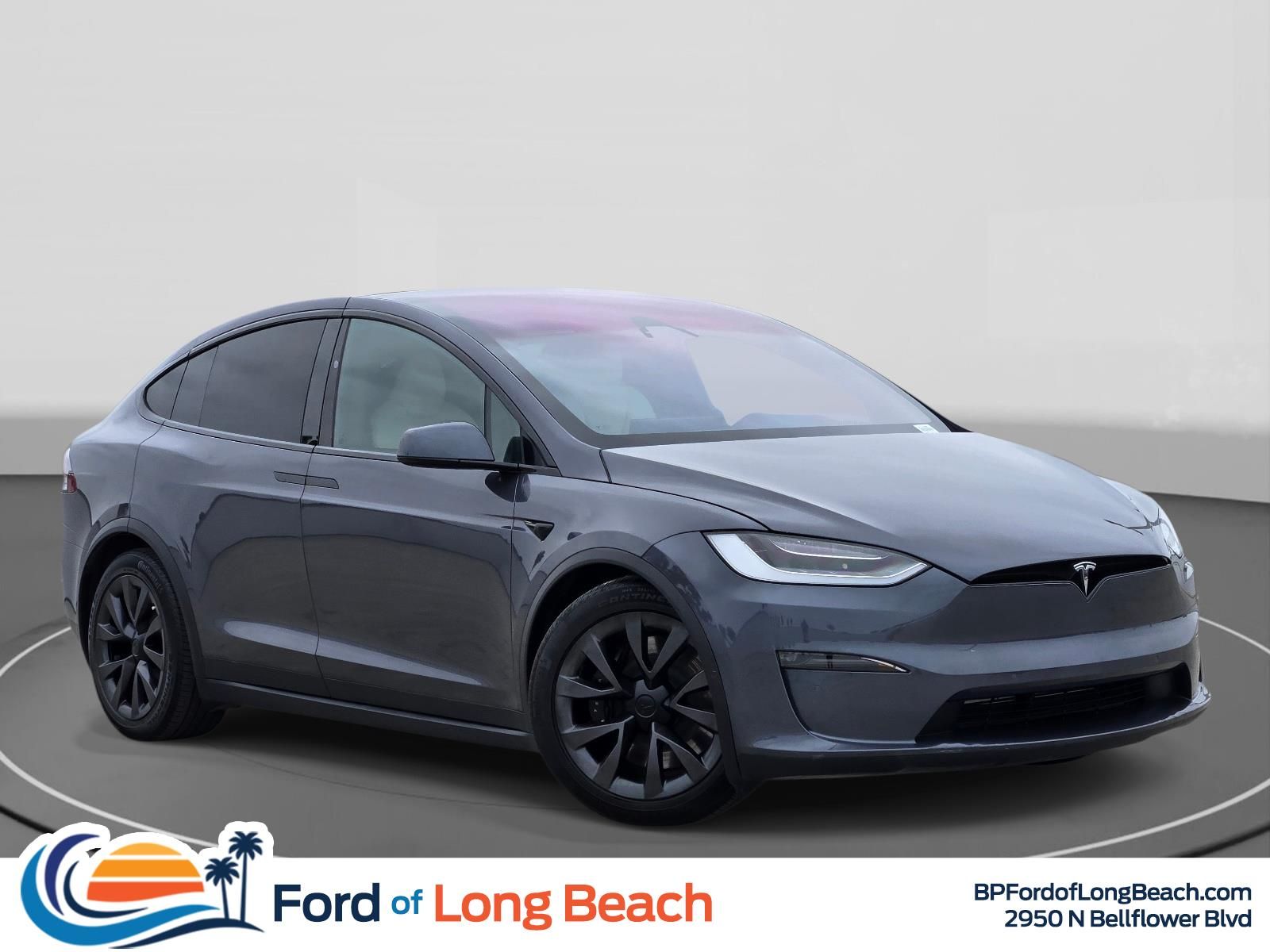 2022 Tesla Model X Long Range's photo