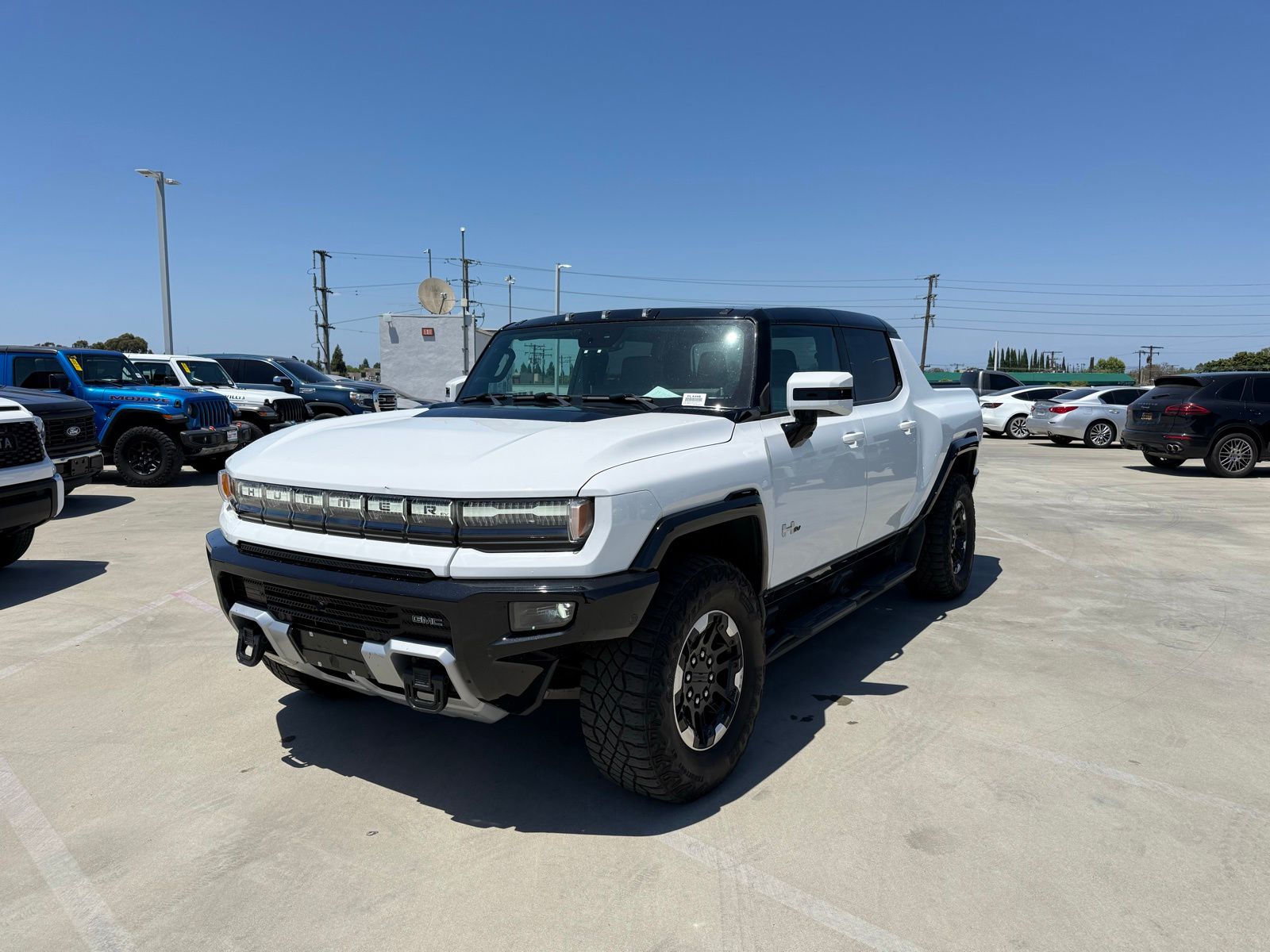 2023 GMC Hummer EV 3X's photo