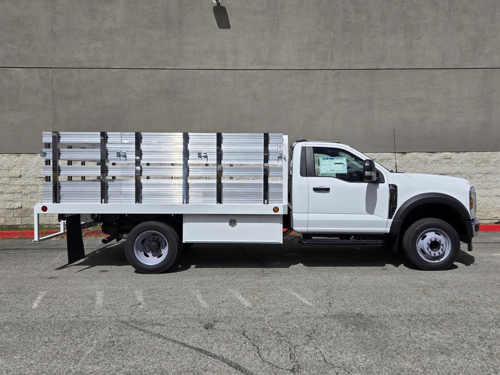 2024 Ford F-450 XL photo 2