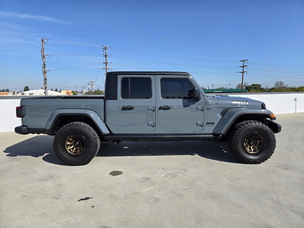 Used 2024 Jeep Gladiator Willys Truck