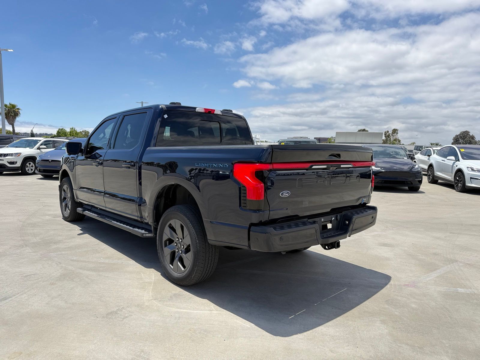 Used 2022 Ford F-150 Lightning Lariat with VIN 1FTVW1EL7NWG15436 for sale in Long Beach, CA