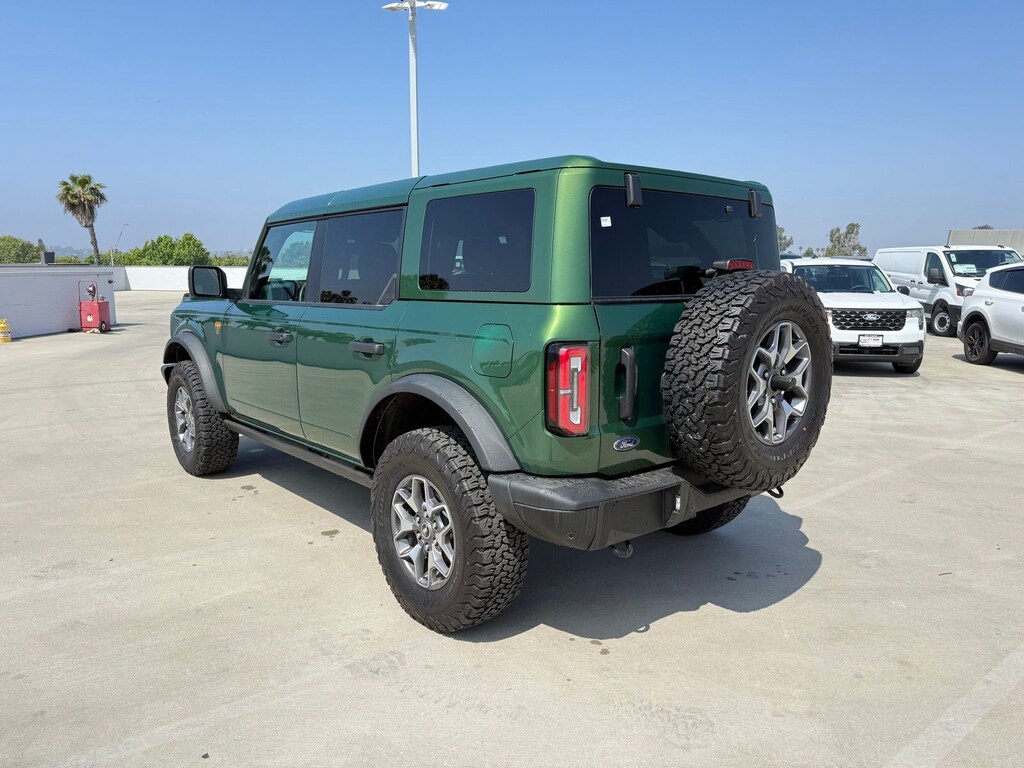 Used 2025 Ford Bronco Badlands SUV