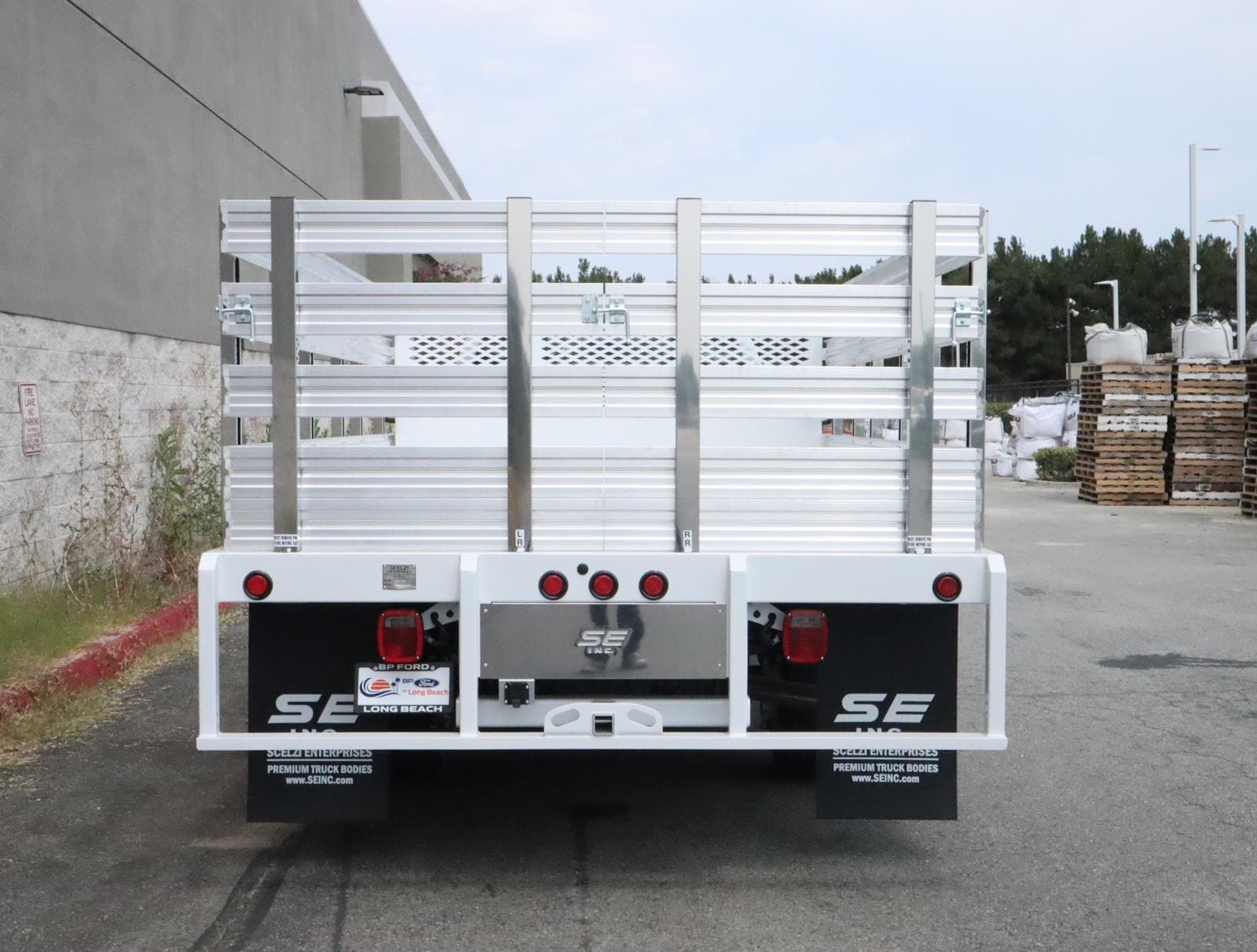 2024 Ford F-550 XL photo 4