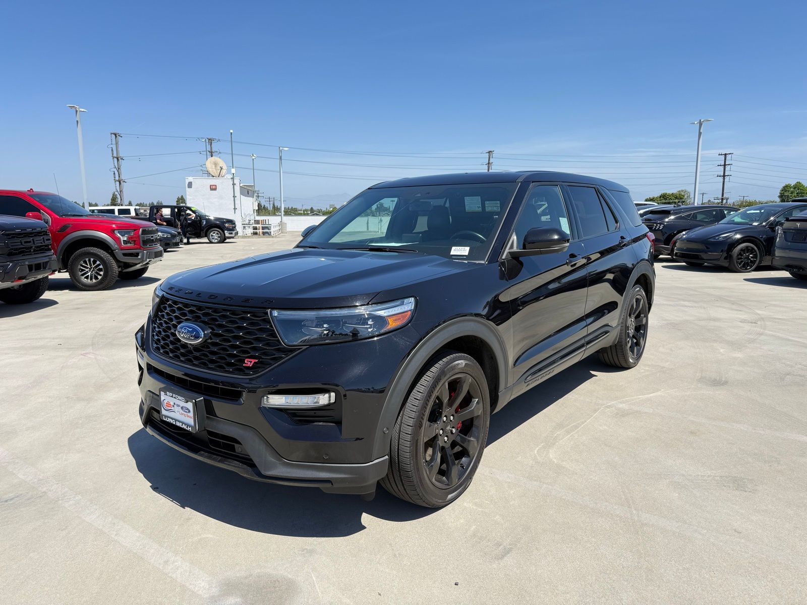 2021 Ford Explorer ST 4WD's photo
