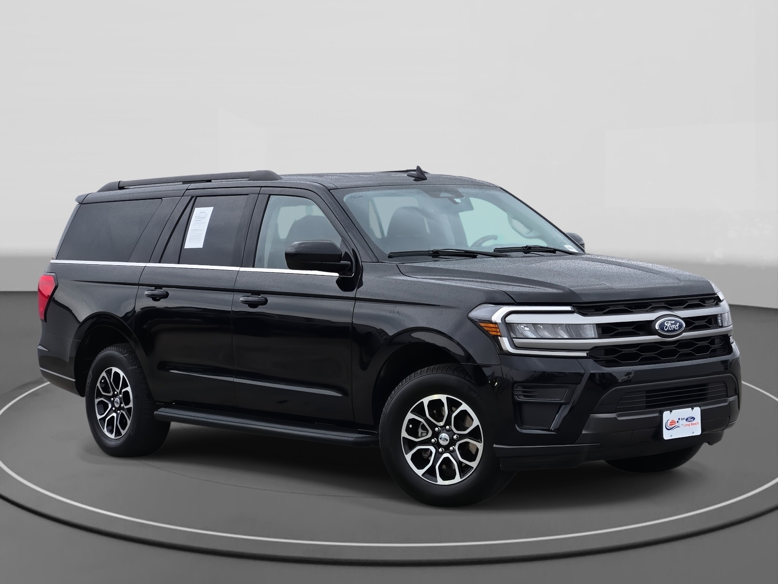 2024 Ford Expedition XLT's photo