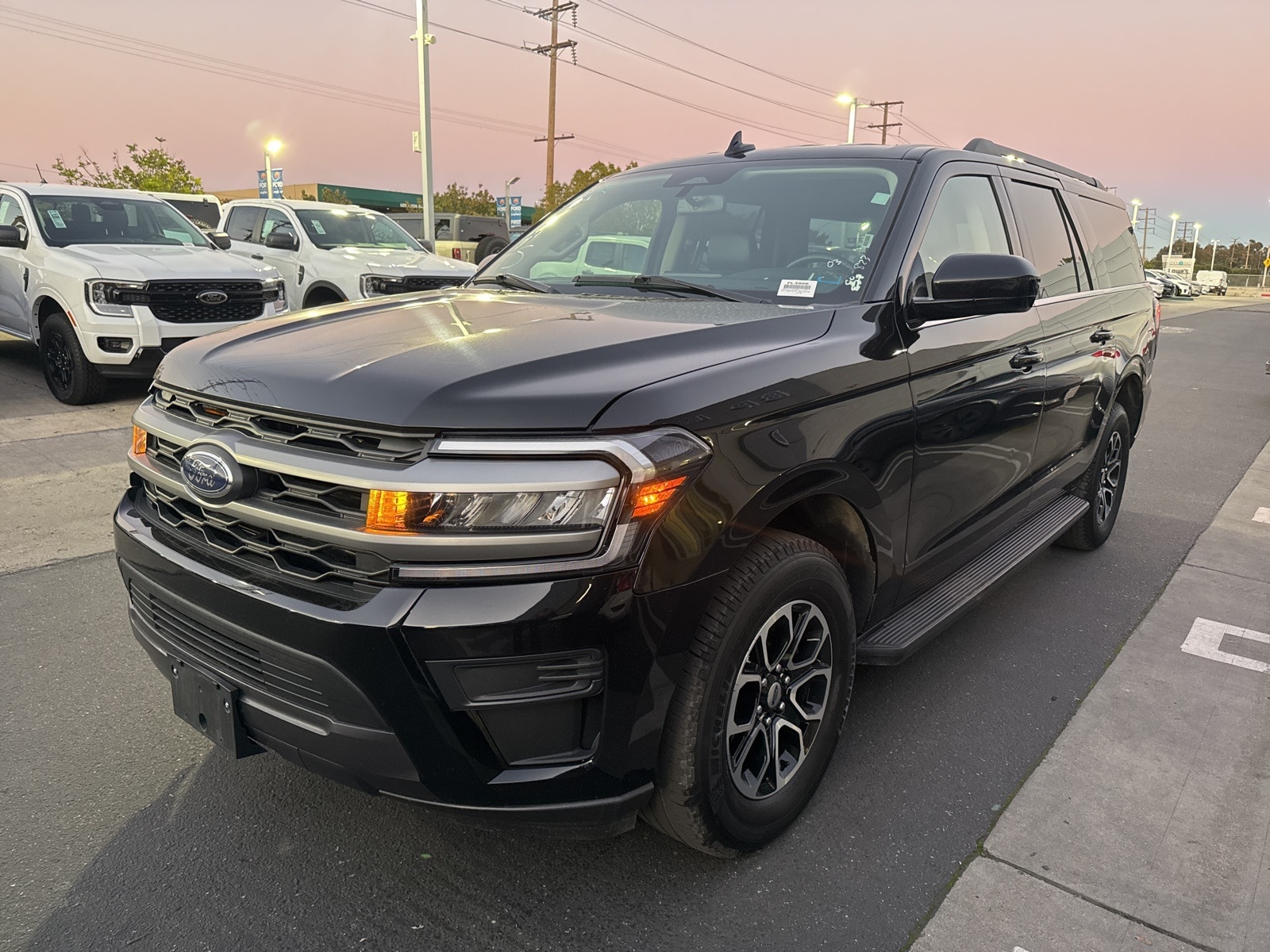 2024 Ford Expedition XLT's photo