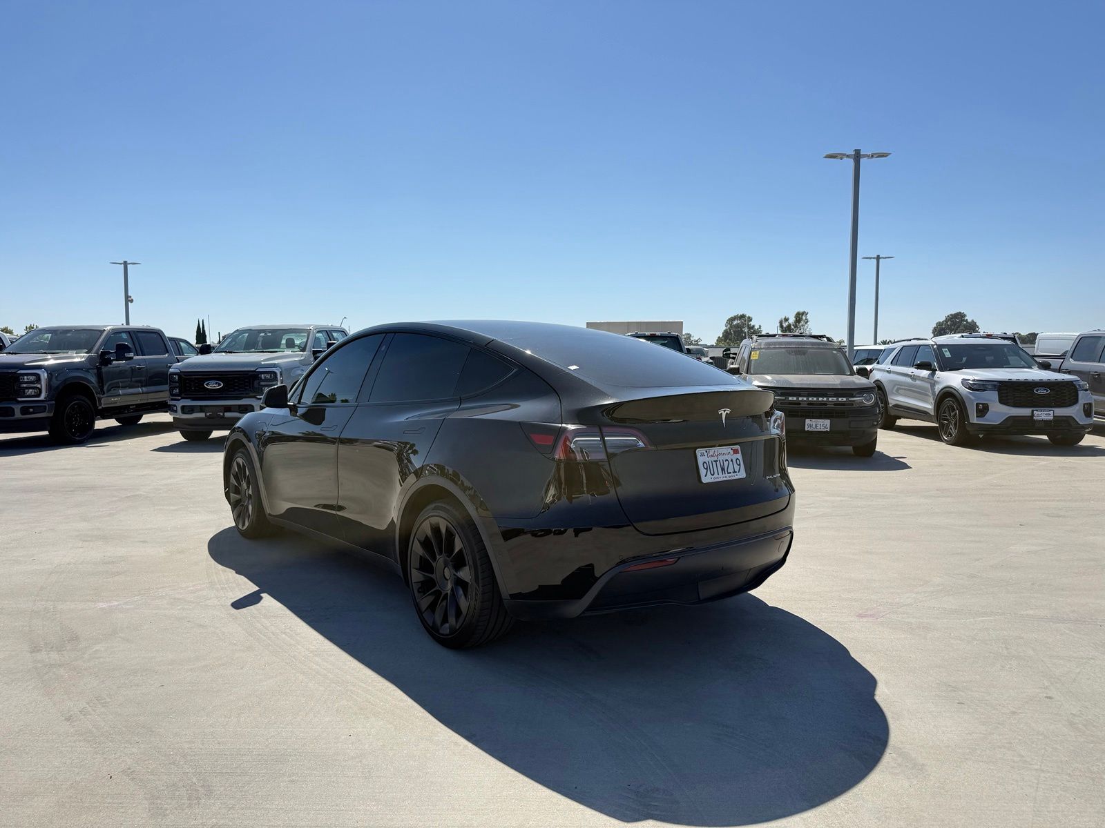 Used 2021 Tesla Model Y Long Range with VIN 5YJYGDEE3MF229435 for sale in San Juan Capistrano, CA