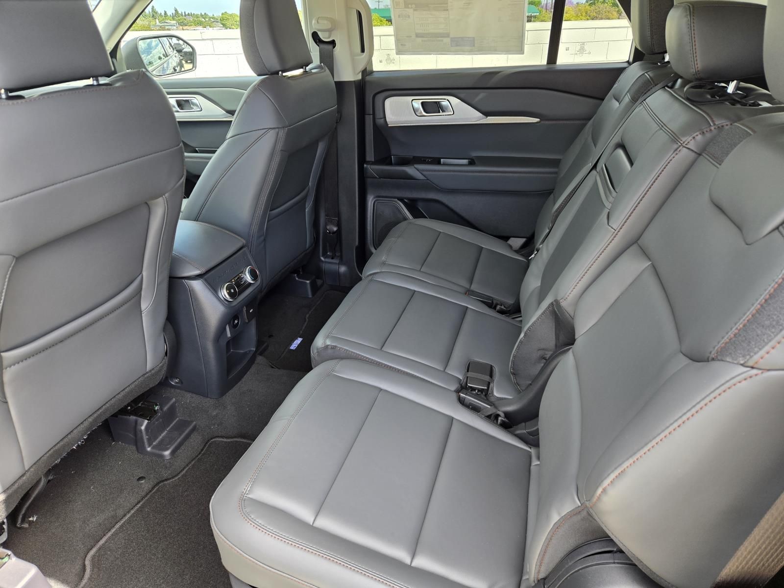 2026 Ford Explorer Active - Photo 28