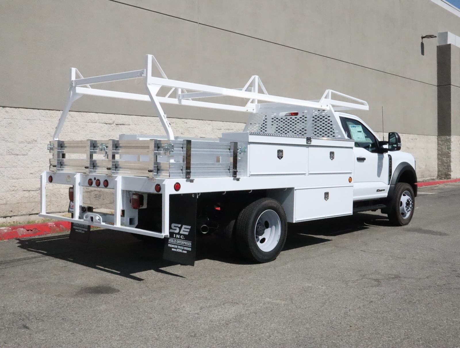 2024 Ford F-450 XL photo 4