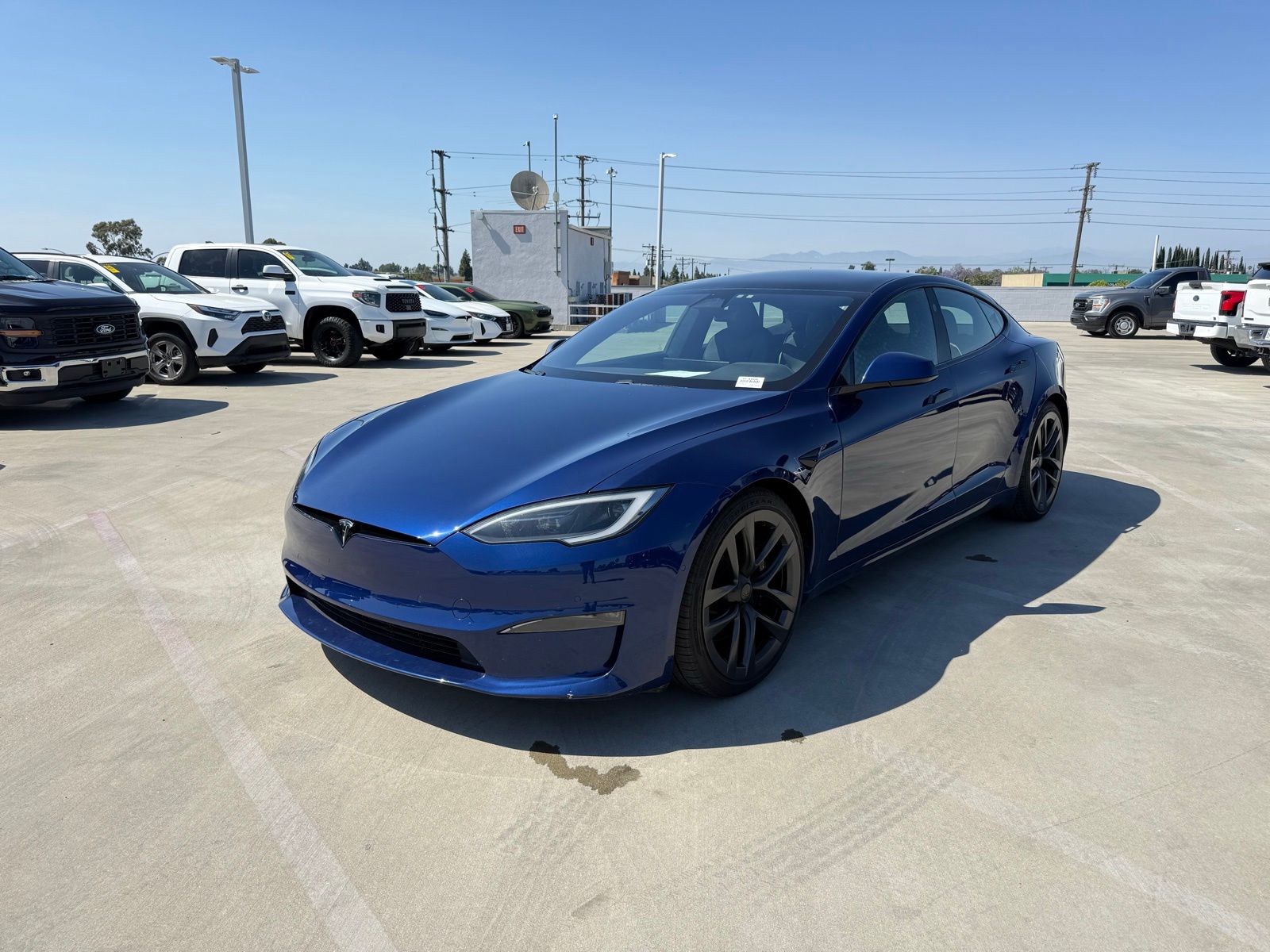 2023 Tesla Model S Standard Range's photo