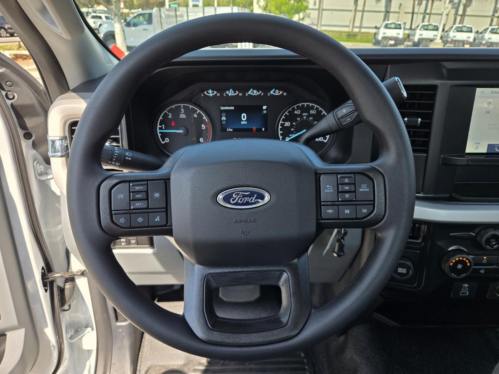2026 Ford F-350 Super Duty Chassis Cab XL - Photo 16