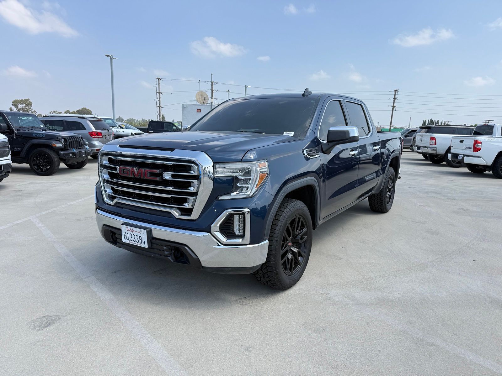 2021 GMC Sierra 4WD Crew Cab Short Box SLT's photo