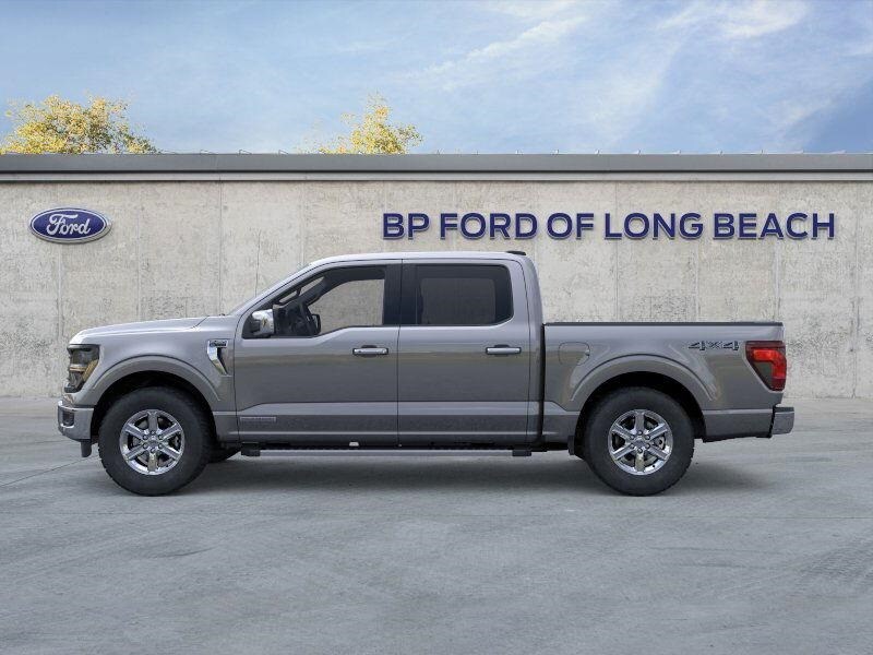 2025 Ford F-150 XLT photo 3