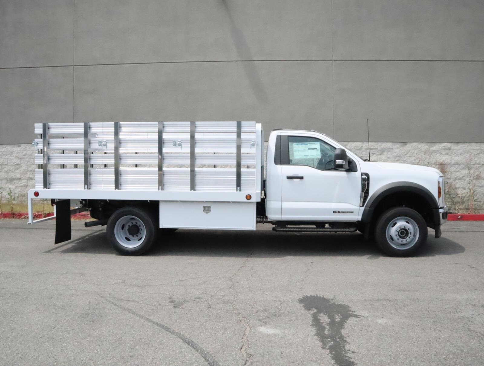 2024 Ford F-550 XL photo 2