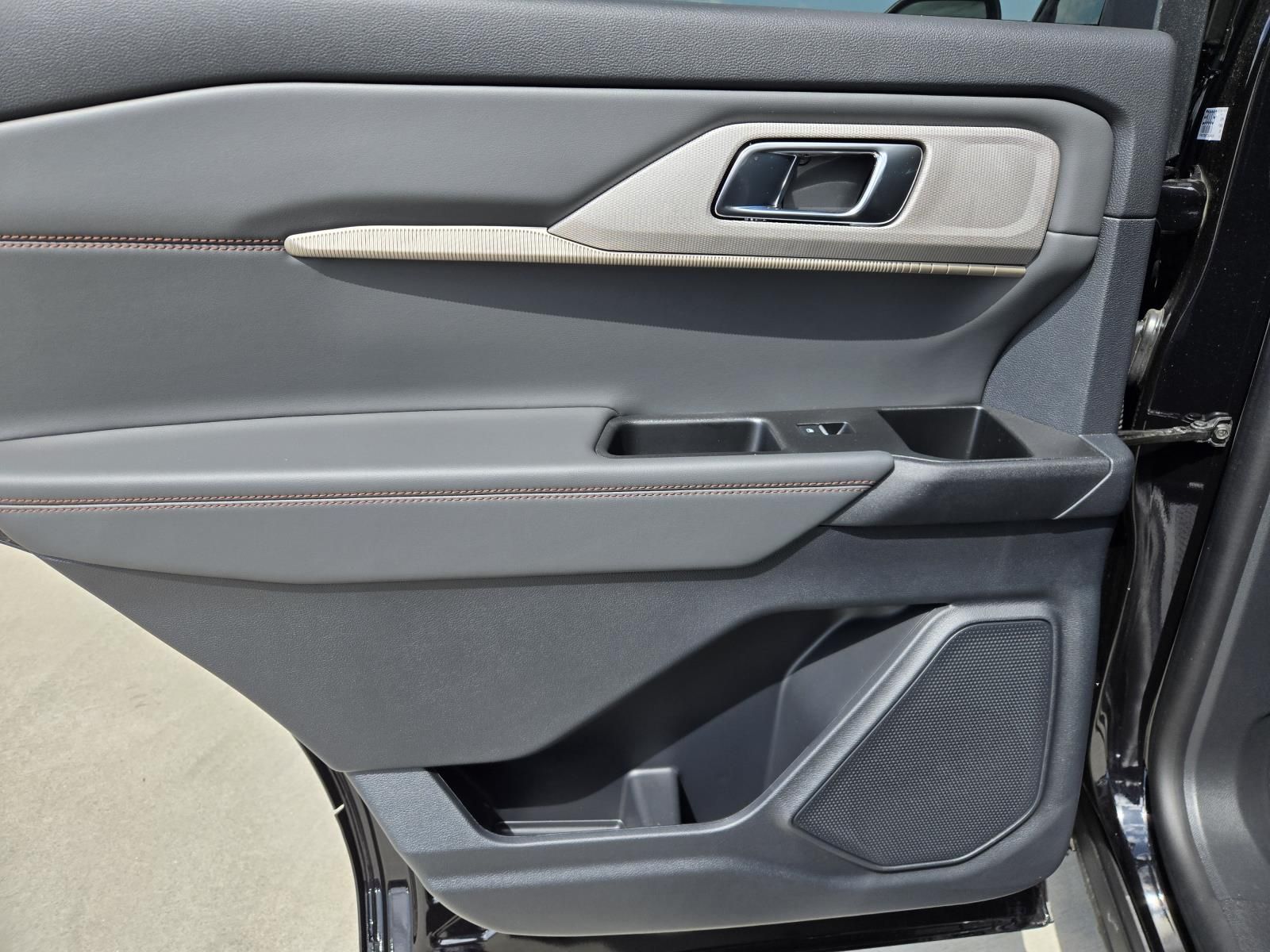 2026 Ford Explorer Active - Photo 27