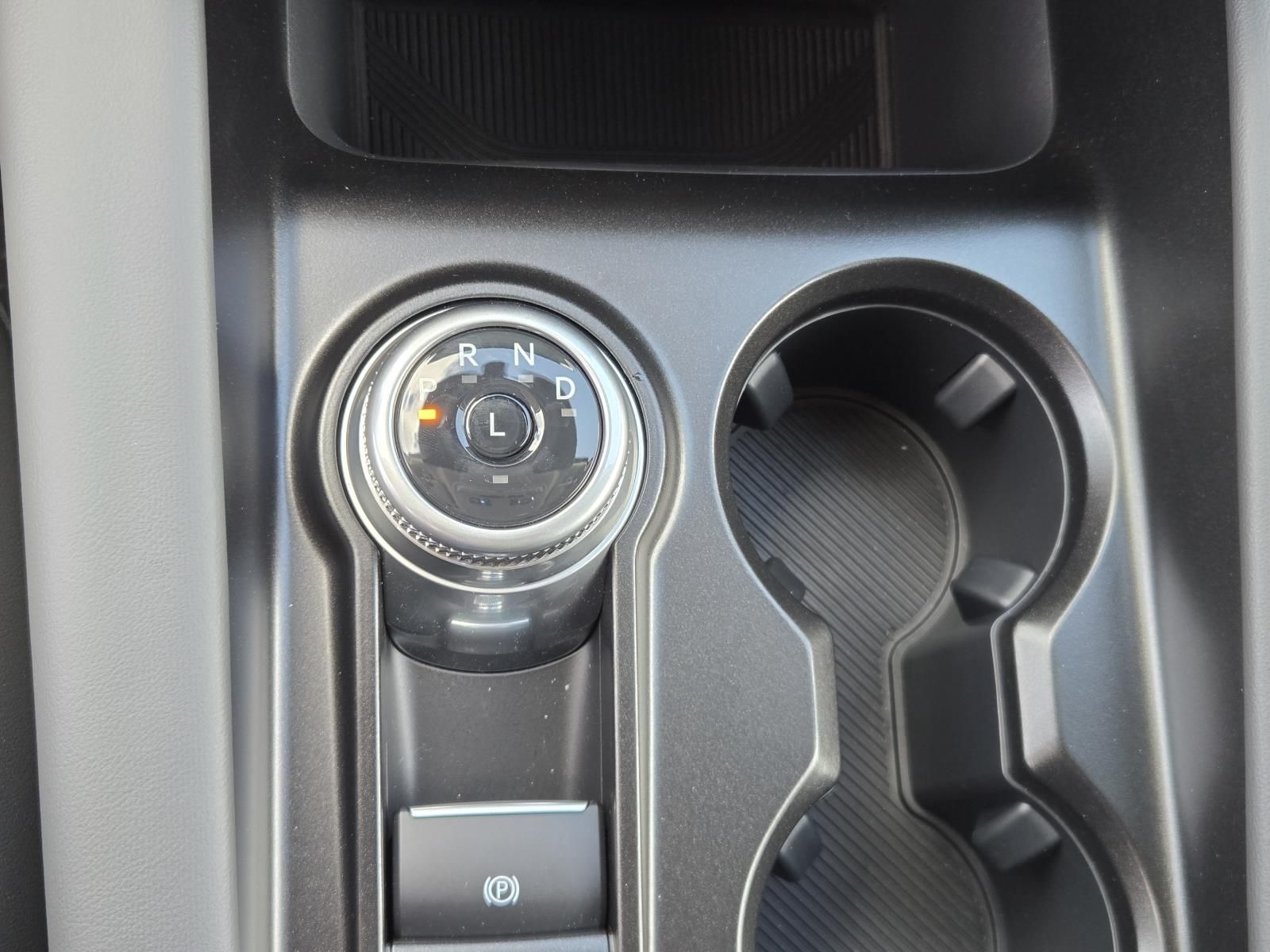 2026 Ford Explorer Active - Photo 16