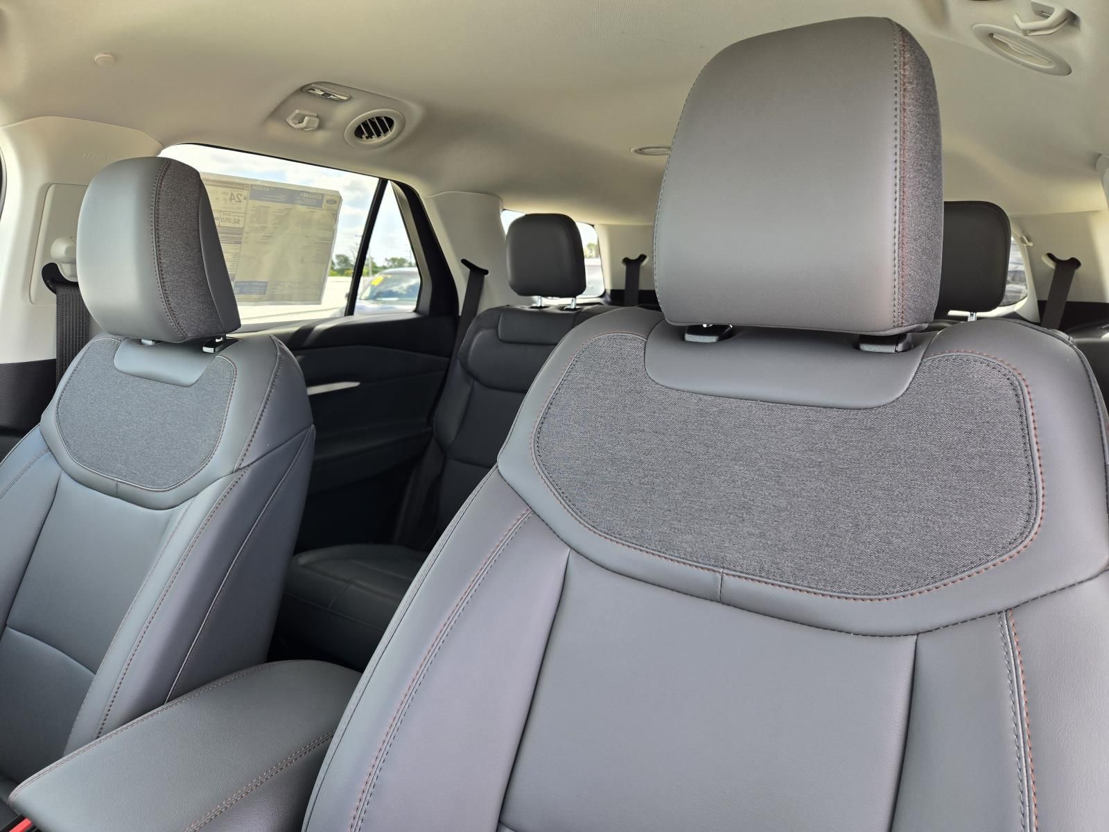 2026 Ford Explorer Active - Photo 25