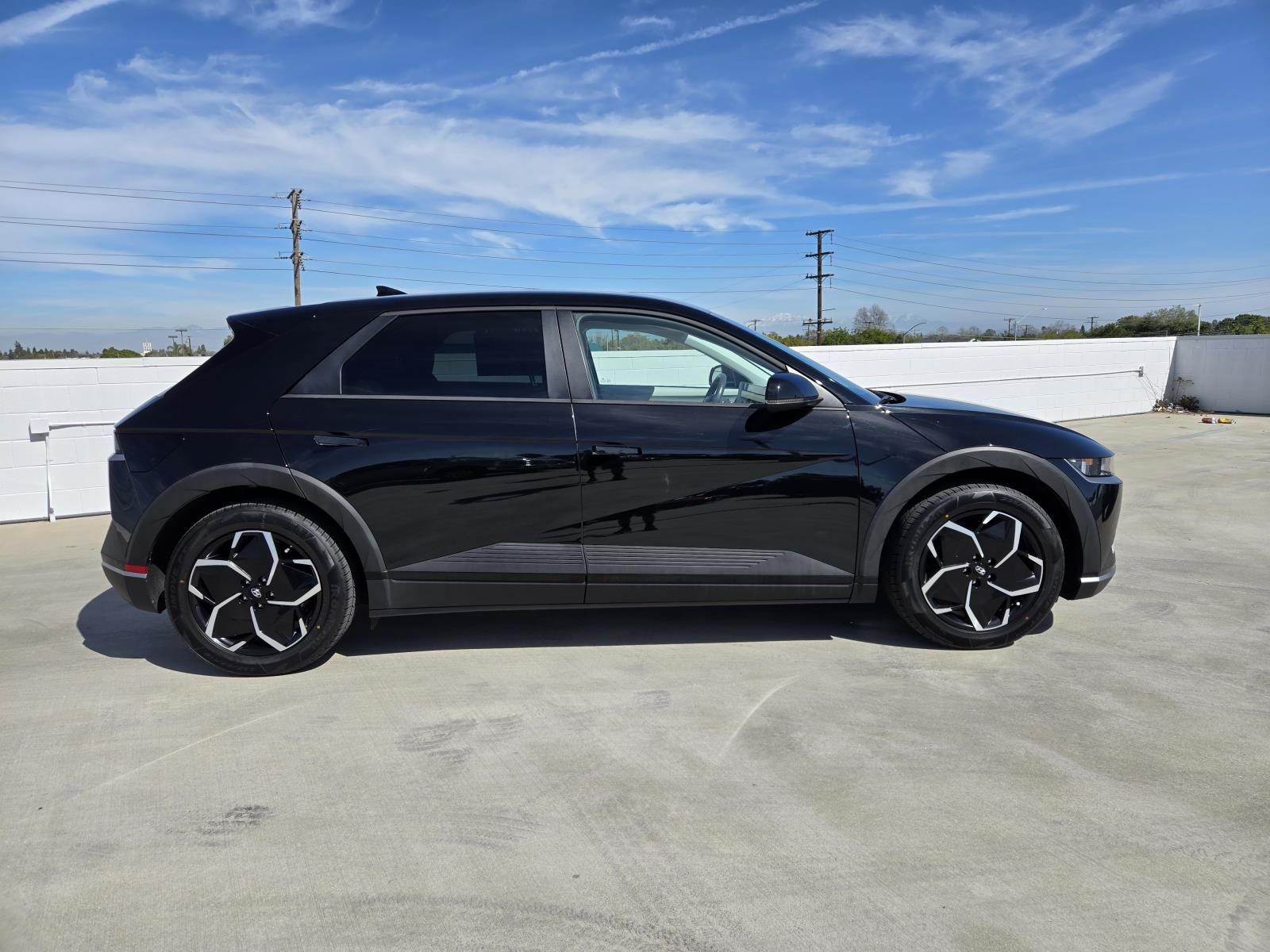 Used 2024 Hyundai IONIQ 5 SEL with VIN KM8KN4DE0RU265364 for sale in Long Beach, CA