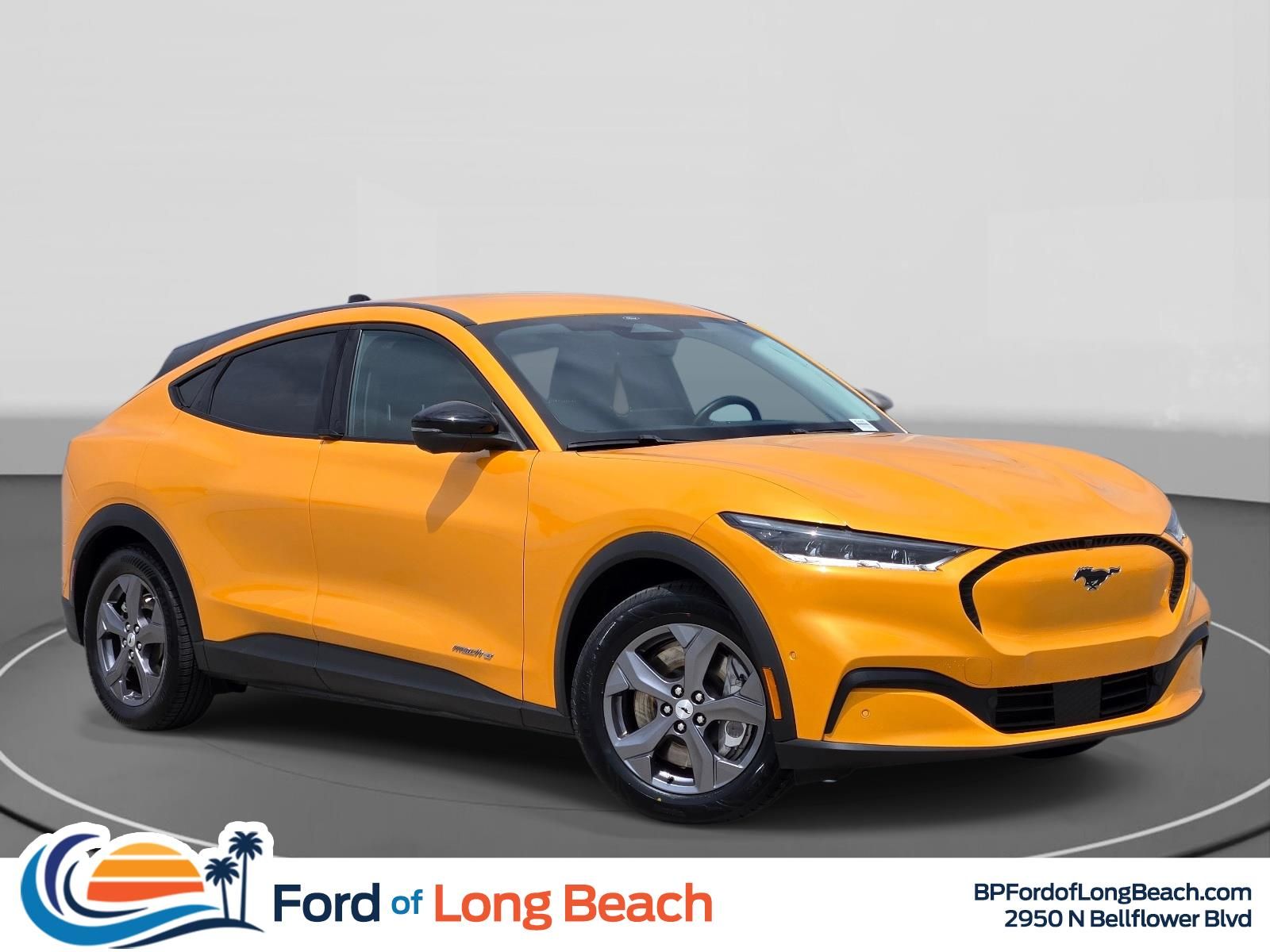2023 Ford Mustang-Mach-e Select's photo