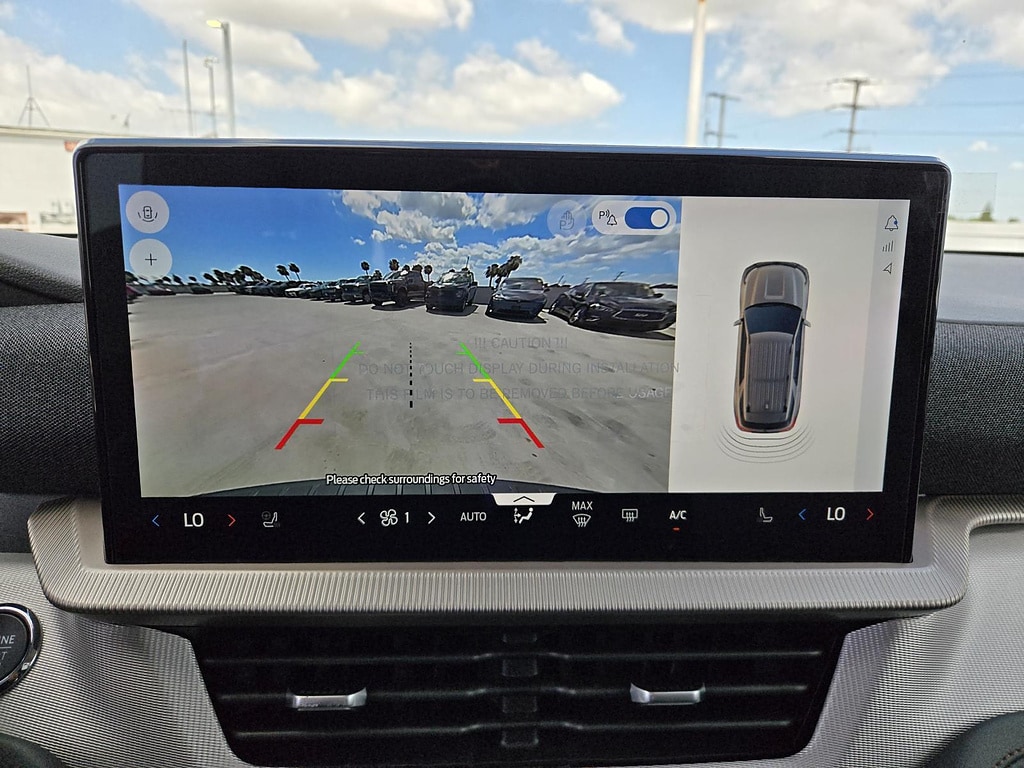 2026 Ford Explorer Active - Photo 10