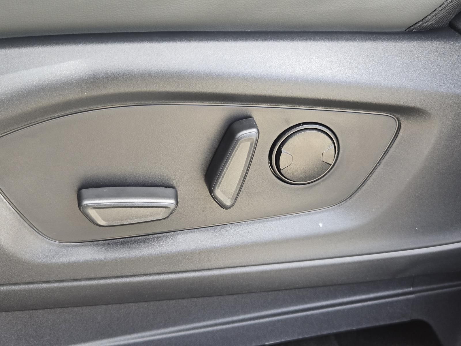 2026 Ford Explorer Active - Photo 26