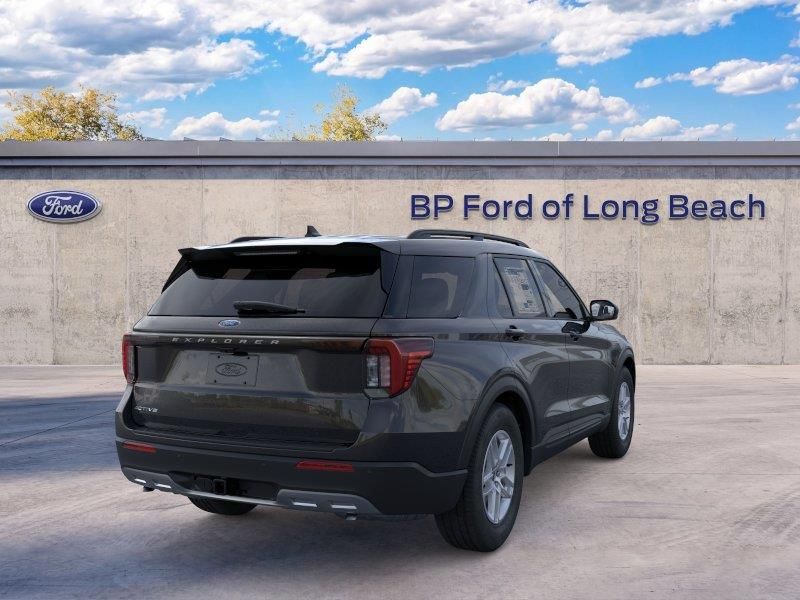 2026 Ford Explorer Active - Photo 8
