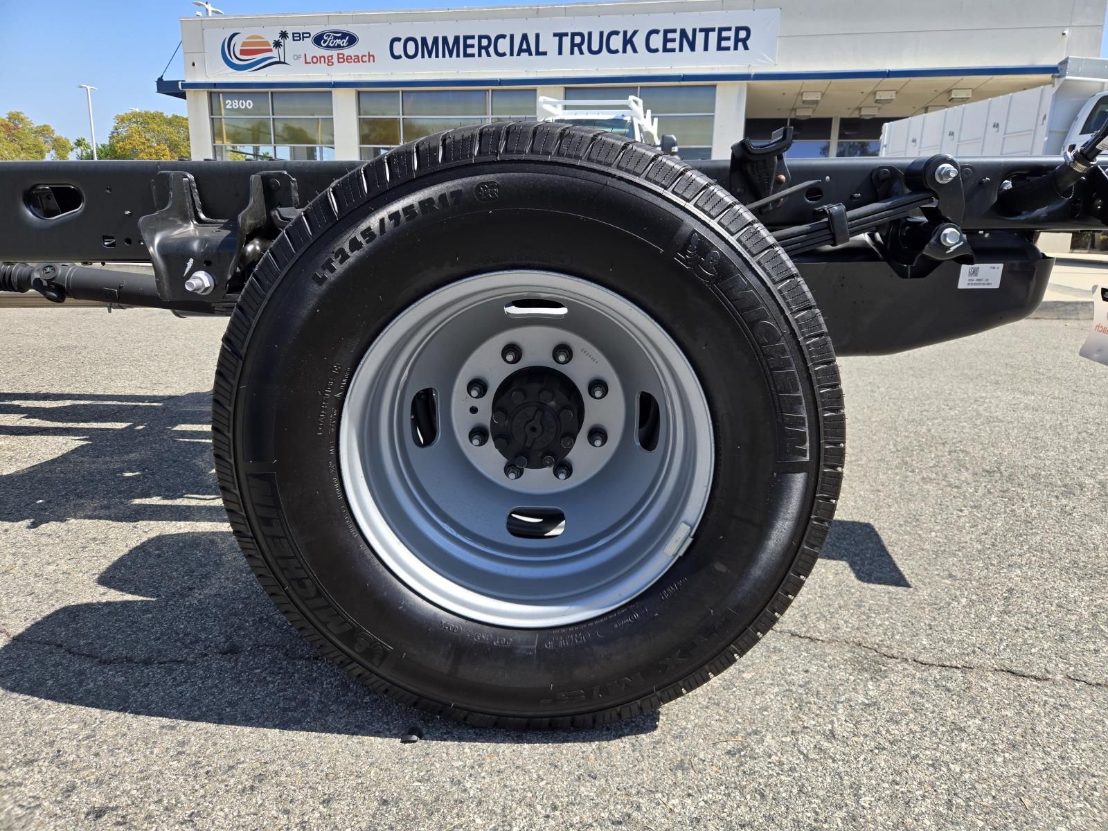 2026 Ford F-350 Super Duty Chassis Cab XL - Photo 24
