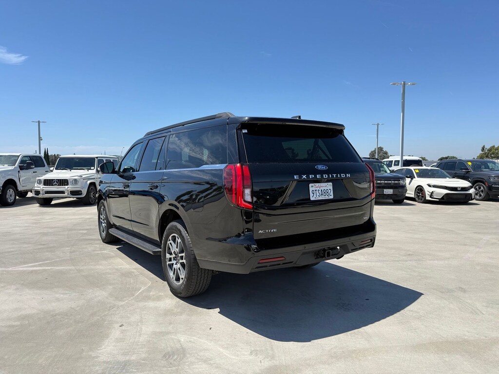 Used 2025 Ford Expedition Max Active SUV