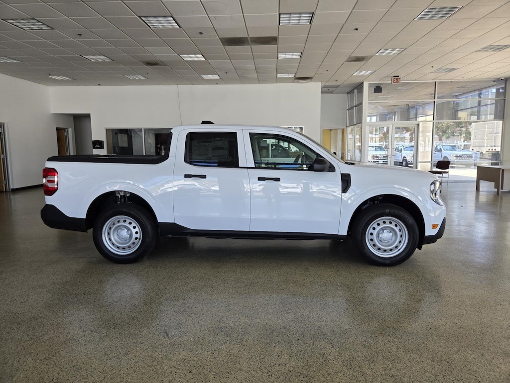 New 2025 Ford Maverick XL Truck SuperCrew