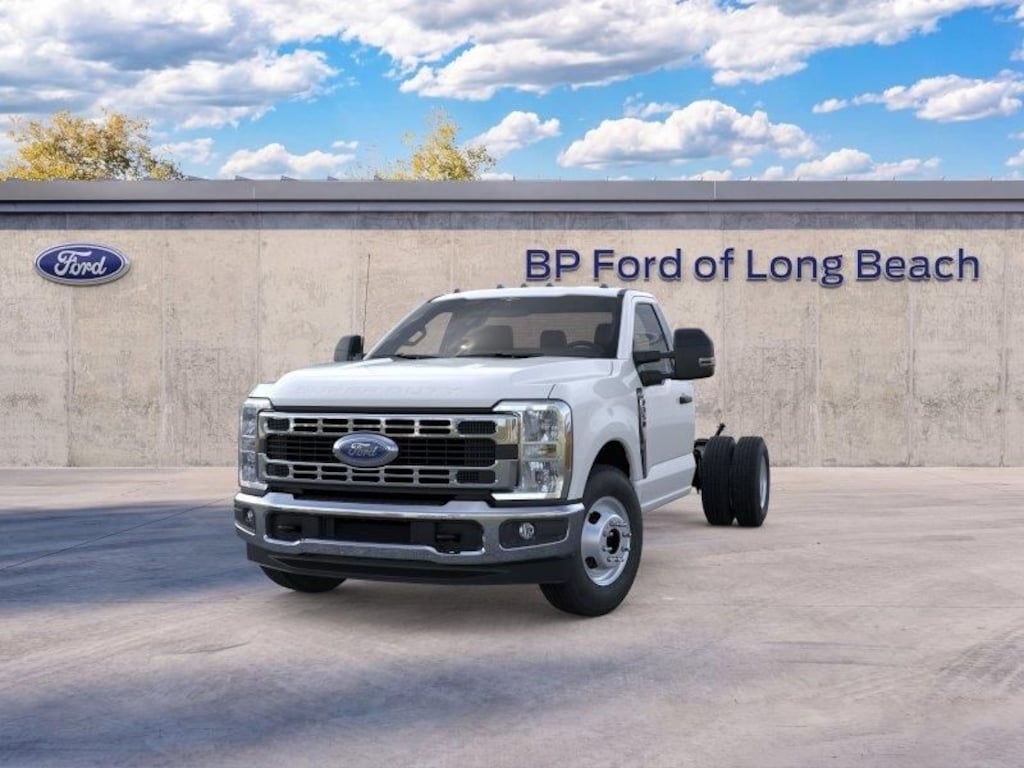 New 2026 Ford F-350SD XL Chassis