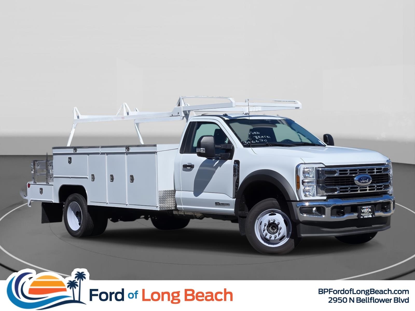 2024 Ford F-450 Super Duty Chassis Cab XL's photo